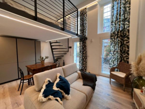 Classy & Chic 2 storey Loft